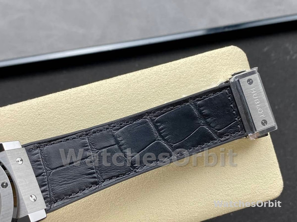 542.NX.1171.LR Hublot Classic Fusion Automatic Black