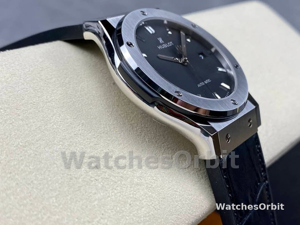 542.NX.1171.LR Hublot Classic Fusion Automatic Black
