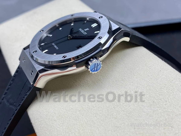 542.NX.1171.LR Hublot Classic Fusion Automatic Black
