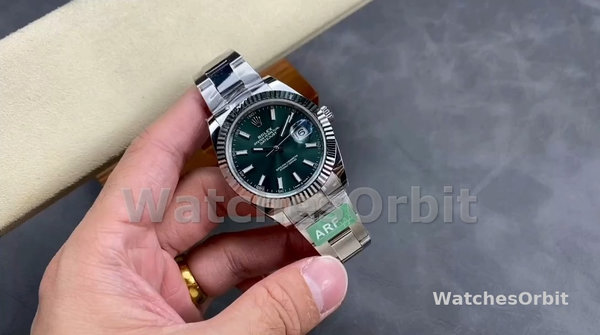 Rolex Datejust 41mm Fluted Bezel Green Dial m126334 0027 Mens Replica Watch