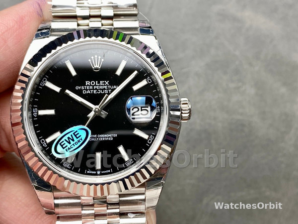 Rolex Datejust 41mm Stainless Steel 126334 0018 Black Index Jubilee