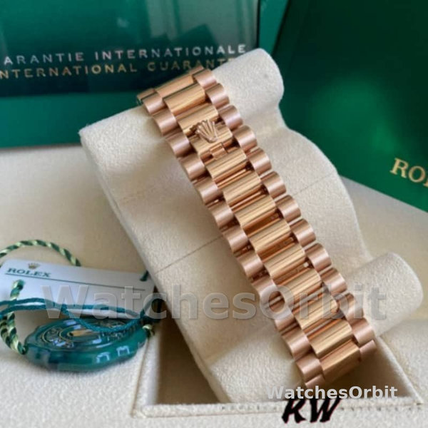 Rolex Day-Date 228235 Diamond Paved Dial Fluted Bezel 40mm Mens Replica Watch