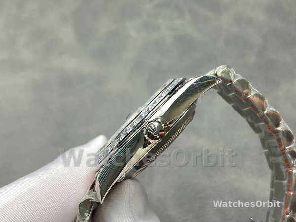 Rolex Day-Date 228349RBR Green Roman Dial Diamond Bezel 40mm Mens Replica Watch