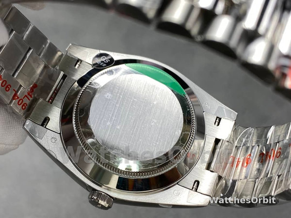 Rolex Day-Date 228349RBR Green Roman Dial Diamond Bezel 40mm Mens Replica Watch