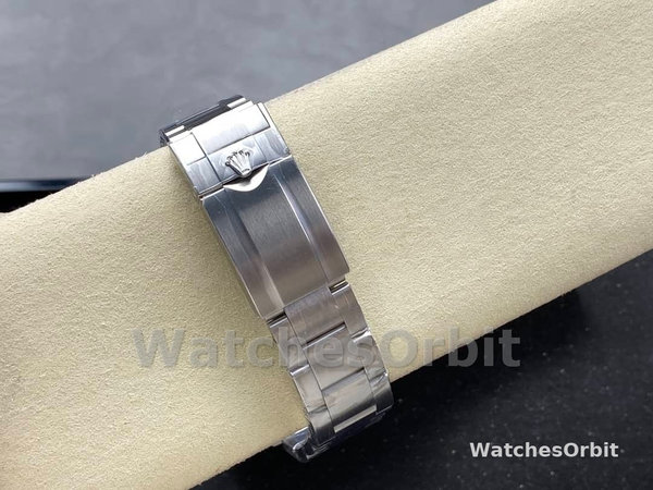 Rolex Explorer II m226570 0001 Stainless Steel White Dial 42MM Mens Replica Watch