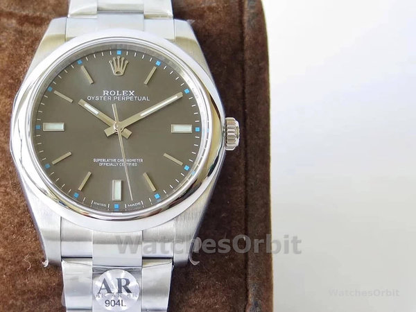 Rolex Oyster Perpetual 114300 0001 39MM