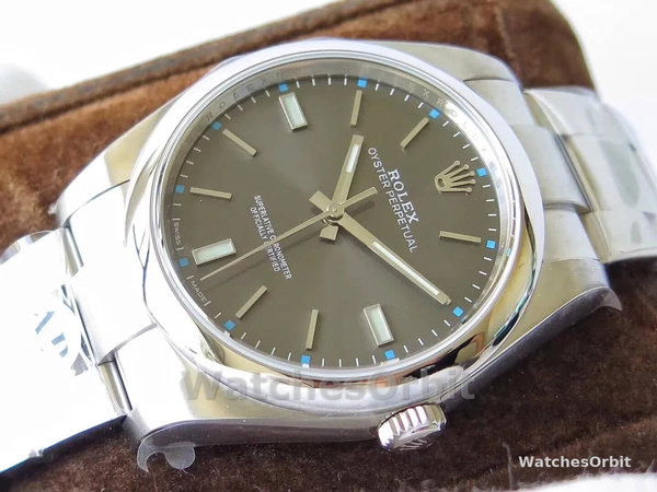 Rolex Oyster Perpetual 114300 0001 39MM