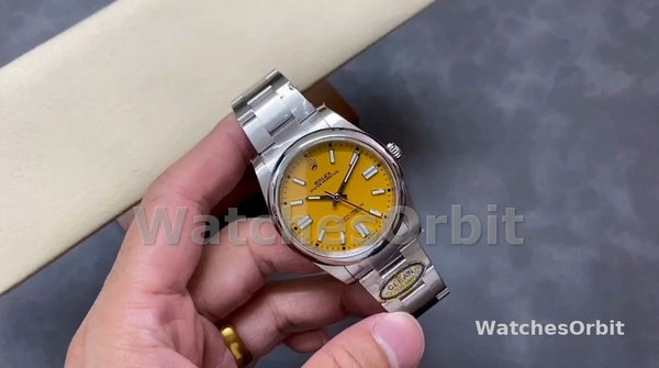 Rolex Oyster Perpetual Yellow Dial Oystersteel 124300 0004