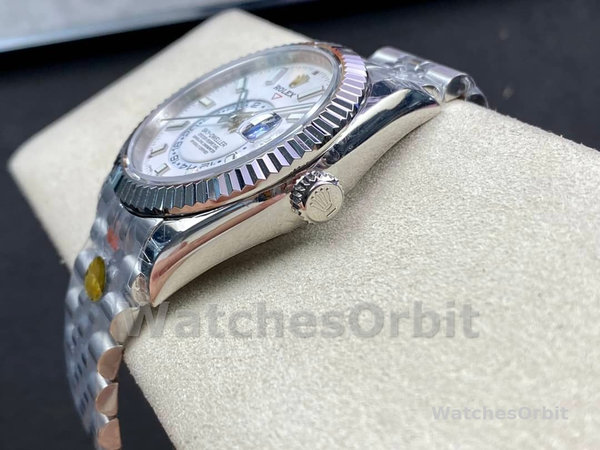 Rolex Sky Dweller 42 White Dial Fluted Bezel M336934 0004 Men's Watch