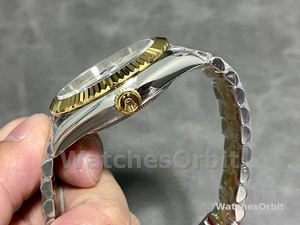 Rolex Sky Dweller 42 White Dial Yellow Gold Stainless Steel Jubilee 336933 0006