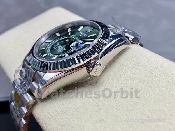 Rolex Sky Dweller 42 White Gold Fluted Bezel 336934 0002 Men's Watch