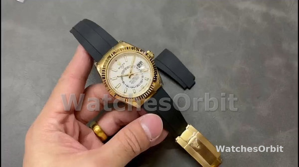 Rolex Sky Dweller m336238 0003 Yellow Gold White Dial 42mm Mens Replica Watch