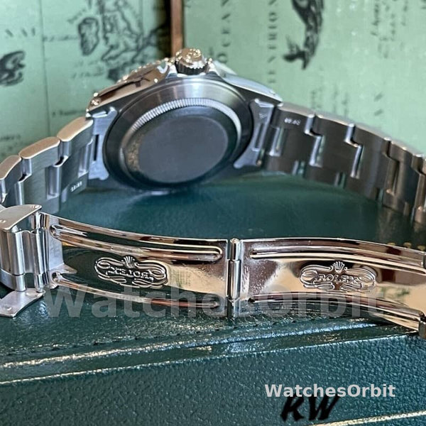 Rolex Submariner 16610 Stainless Steel Refinished Green Dial 40mm Mens Replica Watch